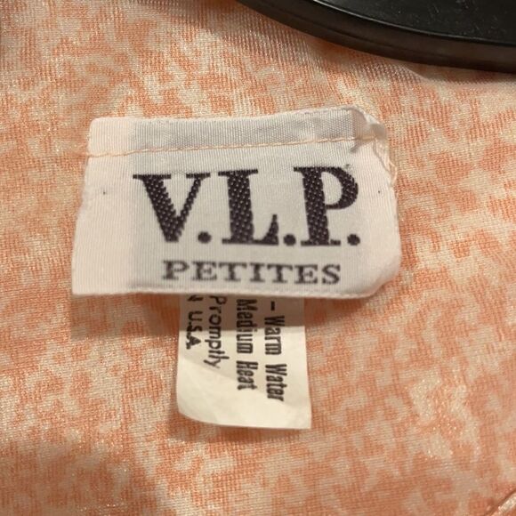 Vintage 80’s pink geometric layered blouson blouse - Picture 4 of 15